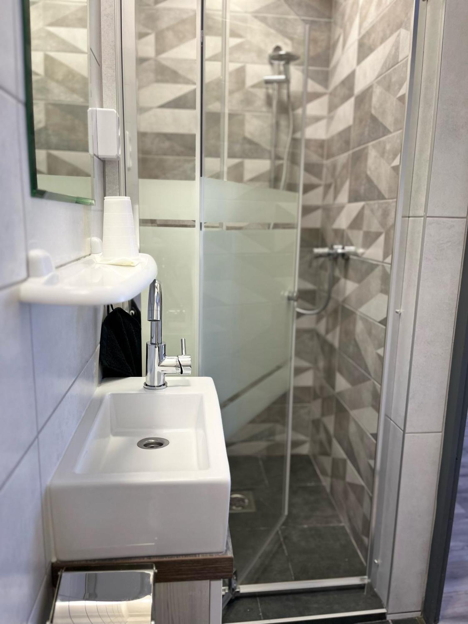 Centr00M Apartman Dunafoldvar Экстерьер фото